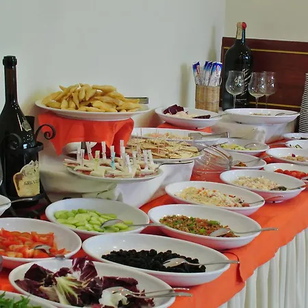 Antares Hotel 2*